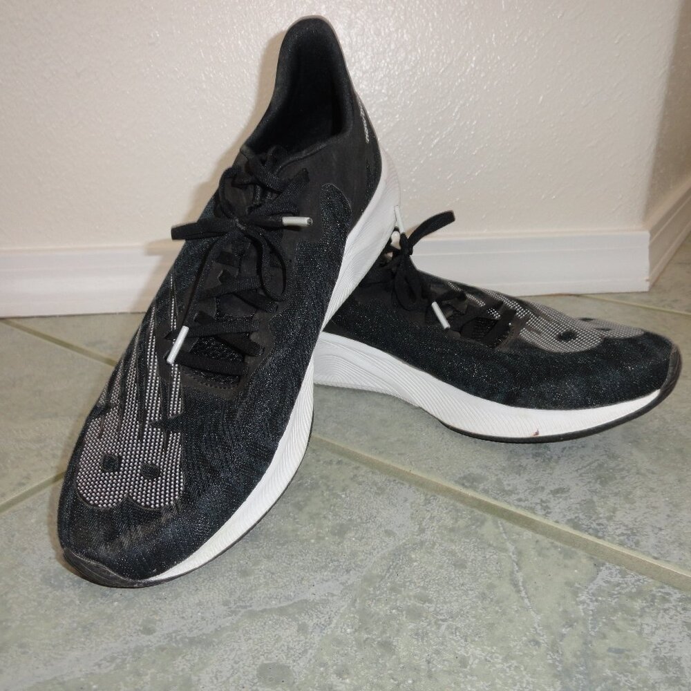 Men Athletic Shoes Black no insole smoke/pet free household